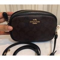 ราคา Coach แท้ คาดอก เอว ไหล่ มือสอง สภาพสวย 90% (3400619317)
