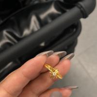 ราคา แหวนเงินแท้ 925 ลายไม้กางเขน แหวนเพชร ชุบทอง 22K สไตล์เดียวกันสำหรับผู้ชายและผู้หญิง (23354914150)