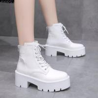 ราคา OhBlablaShoes พร้อมส่ง รองเท้าบูทหนัง ส้นตึก เชือก/ซิปหลัง สีขาว (13047108699)