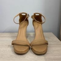 ราคา รองเท้าส้นสูง มือสอง ส้นแหลม สภาพดีมาก (4318956079)