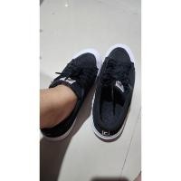 ราคา รองเท้าผ้าใบFILA สีดำมือสอง เบอร์38ยาว 24 ซม. (22681335818)