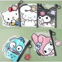 ราคา SANRIO กระเป๋าทรงแบนใสซานริโอ – Cinnamoroll / Kuromi / My Melody / Hello Kitty / Hangyodon (52502591718)