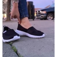 ราคา รองเท้า Adidas Neo Slip On สีดำ (4542105174)