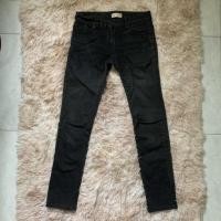 ราคา Used ส่งต่อกางเกงยืนส์ haas แท้ ไซส์ s (7948977306)