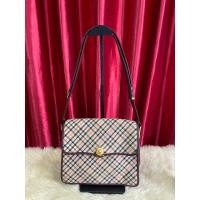 ราคา กระเป๋าแบรนด์ DAKS แท้ (18290461923)