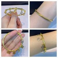 ราคา กำไลแวนคลีฟ "ตุ้งติ้งฝังเพชร" สินค้ามือหนึ่ง เข้าใหม่ล่าสุด ทองแท้100% เพชรแท้ 100% (25411903525)