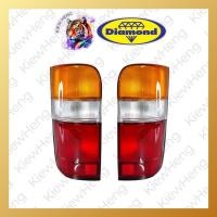 ราคา ไฟท้าย เสื้อไฟท้าย ไฮเอจ TOYOTA HIACE รถตู้ หัวจรวด ปี1992 -2004 ตราเพชร (28274120691)