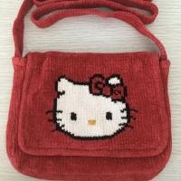 ราคา ♞,♘,♙กระเป๋าสะพายข้าง Sanrio Hello Kitty สีแดง pixel มือสอง กระเป๋าสะพายผ้าลูกฟูกปักลาย (25073259446)