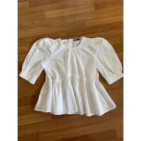 ราคา ZARA แขนตุ๊กตา สีขาวแต่งกระดุมเม็ดใหญ่ด้านหลัง (24112445206)