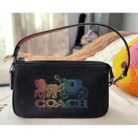 ราคา coach กระเป๋าพอช ของแท้ 1000% (18436564479)