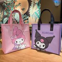 ราคา SANRIO กระเป๋าถือ หนัง PU ทรงโท้ท ขนาดใหญ่ จุของได้เยอะ ลาย My Melody Pochacco สีม่วง สําหรับผู้หญิง และนักเรียน (25405676485)