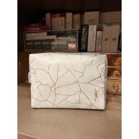 ราคา YSLแท้ใหม่กระเป๋าเครื่องสำอางค์ สีขาว แยกขายจากเซ็ตนำ้หอมค่ะ สินค้าเคาน์เตอร์ห้างค่ะ (28161136366)