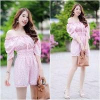 ราคา Jumpsuit จั้มสูทขาสั้นปาดไหล่แต่งผูกโบว์ ลายดอกเดซี่ (4427643656)