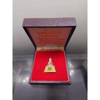 ราคา พระพุทธโสธร รุ่นสร้างพระอุโบสถ เนื้อเงินสามกษัตริย์ พิธีพุทธาภิเษก ณ พระอุโบสถ วัดโสธรวรารามวรวิหาร พ.ศ.2539 พร้อมกล่... (28905810489)