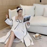 ราคา ผ้าเช็ดตัวสามารถสวมใส่และห่อผ้าเช็ดตัวเสื้อคลุมอาบน้ำสไตล์ผู้ใหญ่อาบน้ำที่บ้านดีกว่ากระโปรงอาบน้ำขอ (27327250656)
