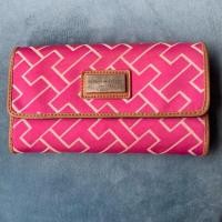 ราคา ส่งต่อ กระเป๋าสตางค์Tommy มือสอง 3 พับ 7 นิ้ว (46151000489)