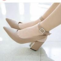 ราคา รองเท้าส้นสูง madameflaingo ไซต์ 40 (1819646072)