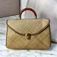 ราคา กระเป๋าสานจากวัสดุธรรมชาติ • MEUCCI made in italy อะไหล่ทอง หูคุณลูกค้าสามารถหาสายยาวมาสะพายได้ crossbody ได้ ถือสวยๆ (41800660406)