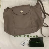 ราคา longchamp pliage cuir mini หนังแกะ สีเทา ของแท้ (มือ2) (4818793352)