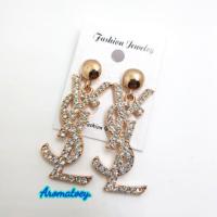 ราคา ต่างหูแบรนด์เนม YSL Pinkgold ขนาดใหญ่ สวยคู่ชุดออกงาน ชุดทำงาน มอบของขวัญได้ค่ะ (398864922)