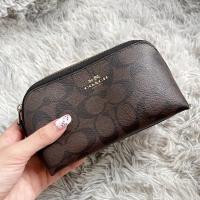 ราคา Used ‼️ Coach Cosmetic Bag กระเป๋าเครื่องสำอาง (10259093972)