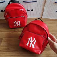 ราคา พร้อมส่ง MLB mini backpack กระเป๋าสะพายใบเล็ก logo NY หนัง PU แถมถุงผ้าสีขาว ห่อกระเป๋าให้ด้วย ♥️♥️ สีแดง (21360443261)