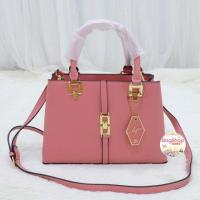 ราคา กระเป๋า LYN หนัง pu saffiano อะไหล่ทอง ป้ายห้อย 11 นิ้ว (2806654052)
