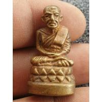 ราคา รูปหล่อองค์ลอยหลวงปู่ทวดเนื้อโลหะผสมไม่ทราบที่พระบ้านๆราคาแบ่งปัน (26259970887)