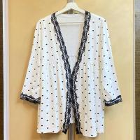 ราคา เสื้อคลุมชุดนอน ลายจุดขอบลูกไม้ ผ้าดีนิ่มมาก (27506655070)