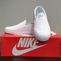 ราคา New‼ NIKE sneaker WMNS TOKI SLIP CANVAS (3108892786)