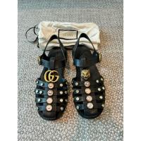 ราคา Used like new Gucci rubber sandal (24514457977)