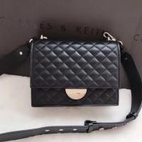 ราคา New✨ กระเป๋า Charles&keith ขนาด 9 นิ้ว Outlet (5134518534)