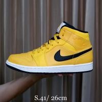 ราคา มือสองของแท้ Nike Air Jordan 1 Mid University Gold (20701094045)