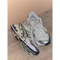 ราคา รองเท้า asics gel kayano 14 มือสองของแท้ (41578104687)