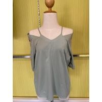ราคา เสื้องานป้ายไฮโซเว้าไหล่ สีเขียว (3774684427)