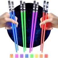 ราคา Lightsaber ตะเกียบ Star Wars Light Up - LED เรืองแสง Light Saber Chop Sticks - ซูชิ Lightup Sabers ชุดตะเกียบ 4 คู่ - น้ําเงินและแดงและเขียวและม่วง (48354829981)