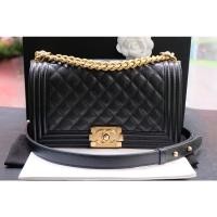 ราคา #HB7691 : Used Chanel boy 10 GHW holo25 ปี 2019 (12042407610)