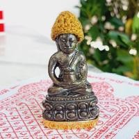 ราคา พระกริ่งหลวงปู่มั่น ภูริทัตโต วัดป่าสุทธาวาส เนื้อนวโลหะใต้ฐานหุ้ม ทองเหลือง พร้อมหมวกไหมพรม (5989702292)