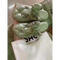 ราคา รองเท้าชูเบอรี่สีเขียวเบอร์38แค่ลองมือ1 (8144103141)