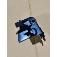 ราคา กล่องพลาสติกครอบปั๊ม ABS รุ่น honda CB300R ปี 2020 รหัส 61410 KOA DBOO สภาพ 90% รายละเอียดตามรูปมือสองของแท้ (49100836406)