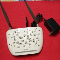 ราคา TP-Link Modem Router Wireless 300 Mbps TD-W8968 1 Usb Port มือสอง + aircardไม่มีฝามือสอง (13737768740)