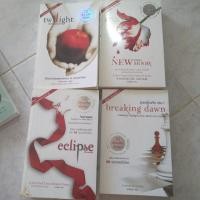 ราคา นิยายมือสอง ✨ Twight แวมไพร์ ทไวไลท์ 1-4.1 (1940104631)