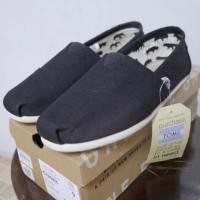 ราคา TOMS Black Canvas Men's Classic รองเท้า TOMS (856898275)