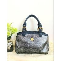 ราคา Paco Rabanne Leather handbag แบรนด์แท้ กระเป๋ามือสอง ทรงหมอน (24151701747)