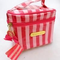 ราคา กระเป๋าใส่เครื่องสำอางค์ Victoria’s Secret แท้ๆจากช็อป อเมริกา (14608797045)