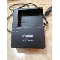 ราคา แท่นชาร์จ CANON Battery Charger LC-E8E + แบตเตอร์รี่กล้อง Canon Canon LP-E8 (1120 mAh) ของแท้ มือ 2 (27005143570)