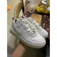 ราคา รองเท้าผ้าใบเด็ก Nike Air Force 1 มือสองของแท้ ขนาดเท้า 22CM (5681677431)