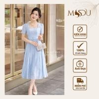 ราคา ออกแบบชุด MDU5031 ผ้าไหมคุณภาพสูง ทรงบานอ่อนโยน สีฟ้าพาสเทล ลายดอกไม้นูน จาก MDU (41516414001)