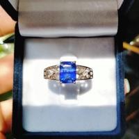 ราคา แหวนพลอยแท้ ไพลิน สีน้ำเงิน Blue Sapphire ทรงสี่เหลี่ยม 8.2*6.1mm. แหวนเงินแท้92.5% ฝังเพชรcz ชุบทองคำขาว ไซส์57 (5369674192)