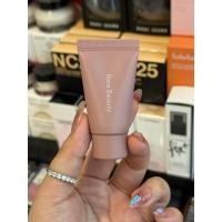 ราคา (ป้ายไทย/ของแท้) Rare Beauty Find Comfort Gentle Exfoliating Body Wash 10ml (41002902517)